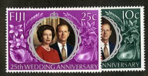 FIJI 328-9 MNH BIN .70 ROYALTY