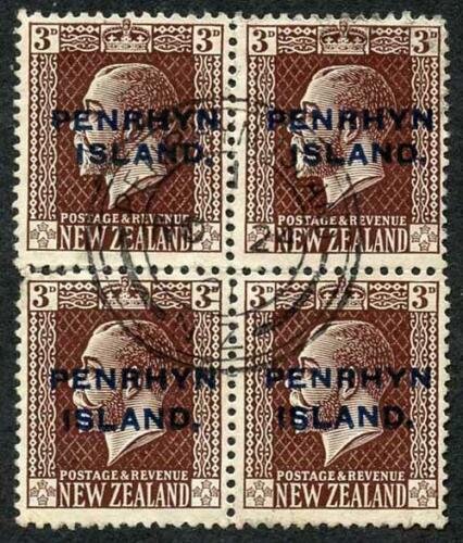 Penrhyn Island SG30/a 1 1/2d Slate top stamps NARROW SPACING Block of 4 