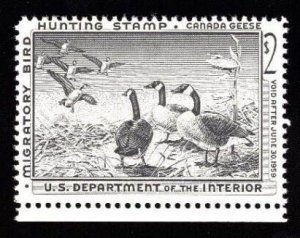 MOMEN: US STAMPS #RW25 DUCK MINT OG NH VF $85 LOT #76817-2