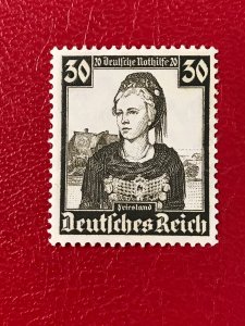 GERMANY Sc#B77 1935 Costumes Mint VLH mark OG VF See scan (HS6)