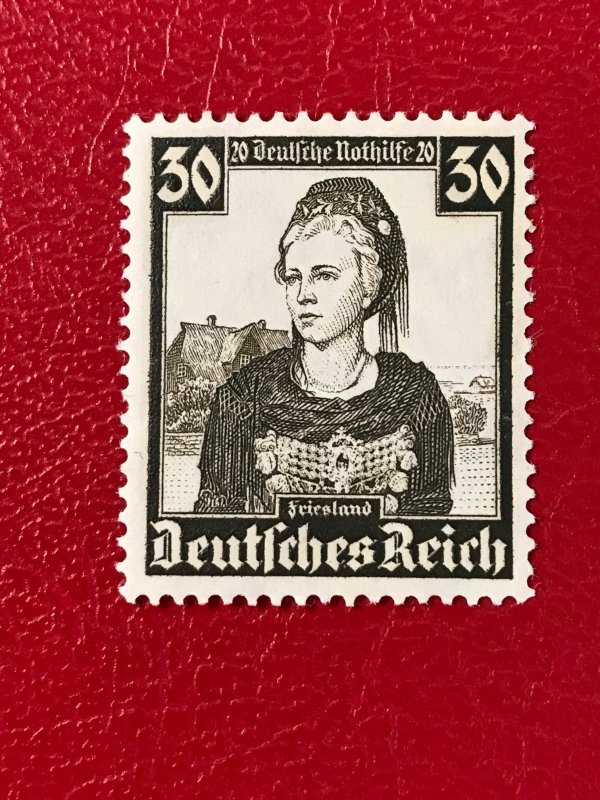 GERMANY Sc#B77 1935 Costumes Mint VLH mark OG VF See scan (HS6)