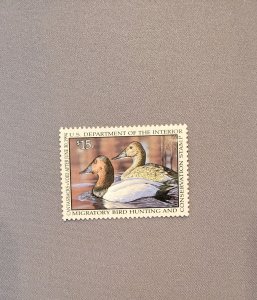 RW60, Canvasbacks, Unused, Disturbed Gum, CV $20.00