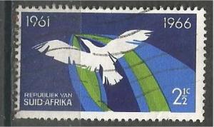 SOUTH AFRICA, 1966, used 21/2c, Flying bird, Scott 311