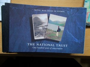 DX17 £6 National Trust Prestige Booklet Complete Under Face - Only Questa Source