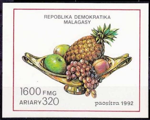 1992 Malagasy Republic B189b Fruit 3,00 €