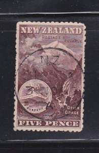 New Zealand 77a U Mt Ruapehu Rounded Corner SCV $25.00 (B)