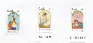 MOLDOVA - 1994 - International Year of the Family - Perf 3v Set - M L H