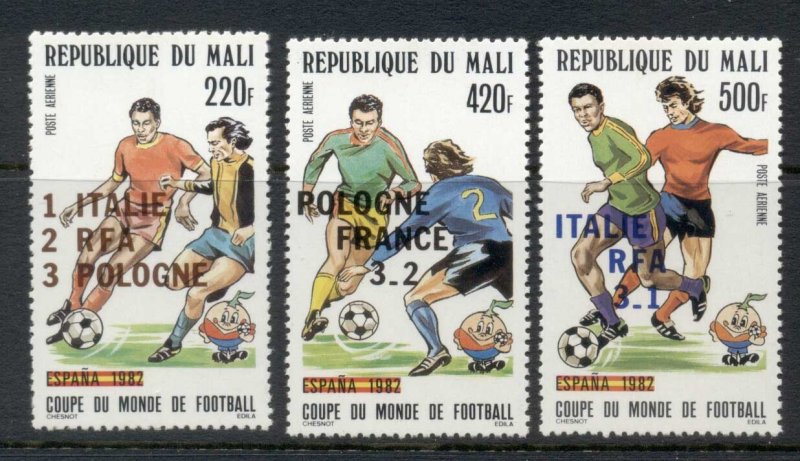 Mali 1982 Soccer Player Opts. MUH