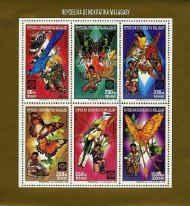 Stamps M/S Mint Butterflies & Scouting / Timbres Feuillet Papillons & Scoutisme