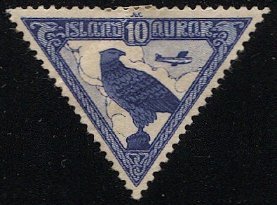 ICELAND 1930  Sc C3  Mint heavy hinge  10a VF Gyrfalcon - Bird airmail