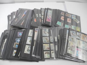 WW, UN, Excellent assortment of MINT(much NH) in about 200 stock cards.