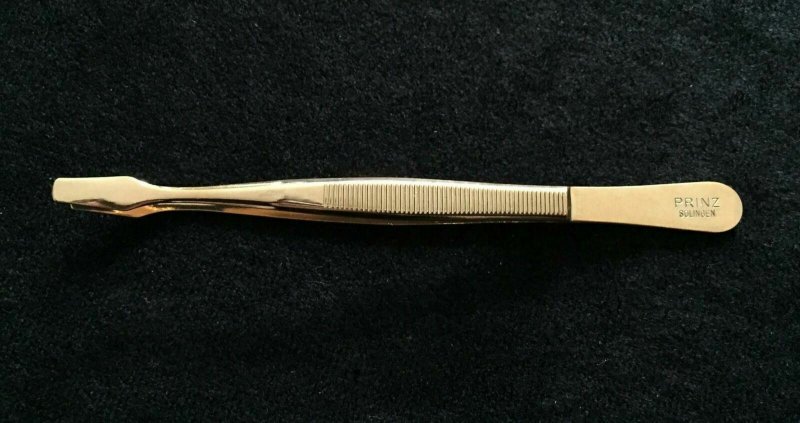 TWEEZERS Small Gold Plated Crank Spade (PE1)