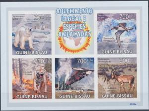 GUINEA BISSAU 2009 SHEET IMPERF GLOBAL WARMING WILDLIFE POLAR BEARS BIRDS