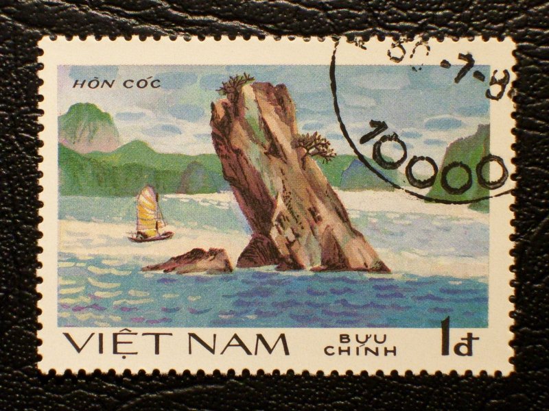 Viet Nam Democratic Republic Scott #1422 used