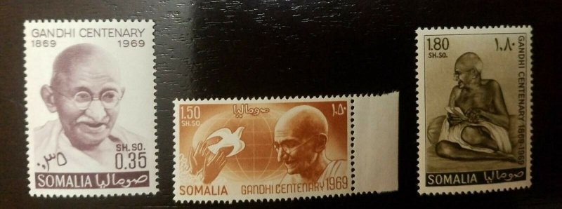 O) 1969 SOMALIA, MOHANDAS K. GANDHI - SC 350 -352, LEADER IN INDIA´S FIGHT FOR I