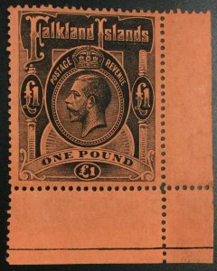 MOMEN: FALKLAND ISLANDS SG #69 1914 MINT OG VLH £550 LOT #64717