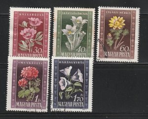 Hungary 896-910 Set U Fowers (A)