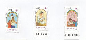 MOLDOVA - 1994 - International Year of the Family - Perf 3v Set - M N H