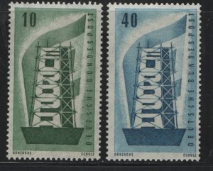 GERMANY 748-749   MNH