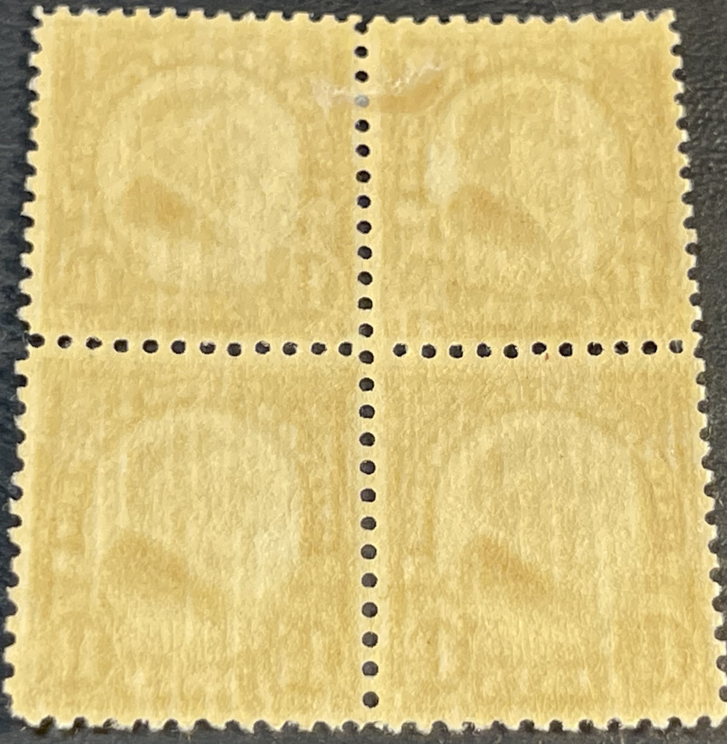 U.S. 553Mint/Never Hinged & Mint/HingedBlock of 4Yellow/Brown