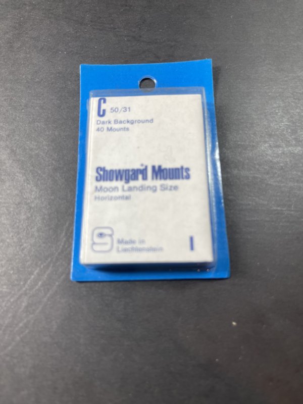 SHOWGUARD MOUNTS-C---50 x 31---PRE-CUT--40 PACK--DARK BACKGROUND--NEW-OLD STOCK