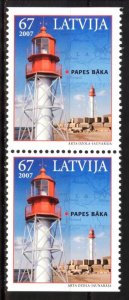 Latvia 2007 Architecture Lighthouses Papes Pair differ. perforation MNH**