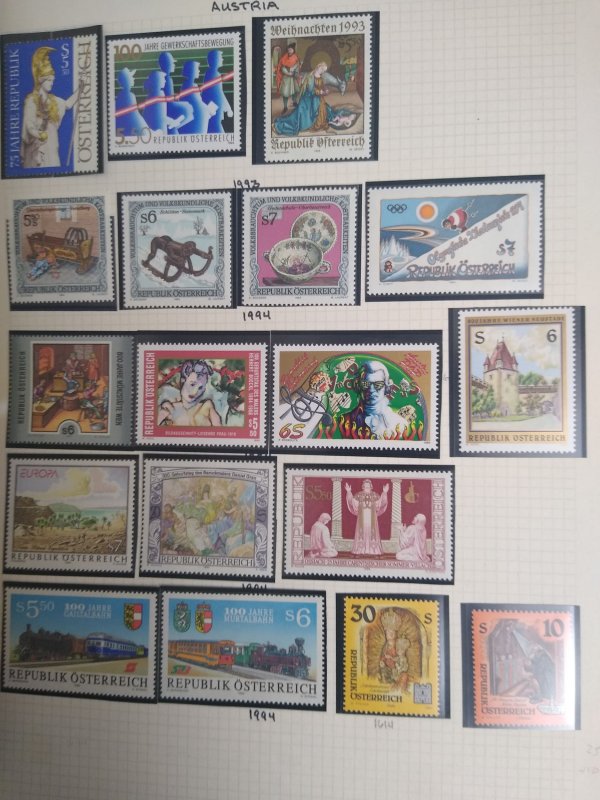collection on pages Austria 1992-94 mostly complete mint most MNH DA: CV $102