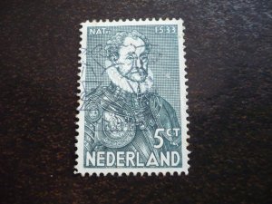 Stamps - Netherlands - Scott# 197 - Used Part Set of 1 Stamp