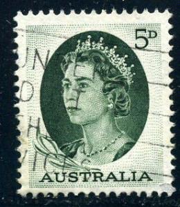 Australia - Scott #365 - 5d - Queen Elizabeth II - Used