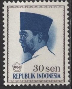 Indonesia 676 (mnh) 30s Pres. Sukarno, sepia & dp blue (1966)