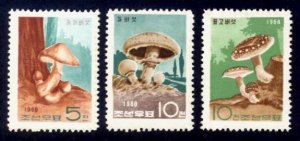 Korea (North) Sc# 840-2 MNH Mushrooms