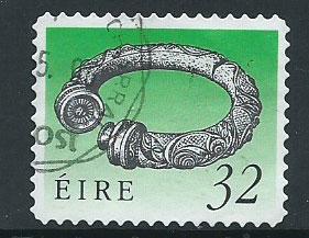 Eire  Ireland  SG 823a FU  self adhesive