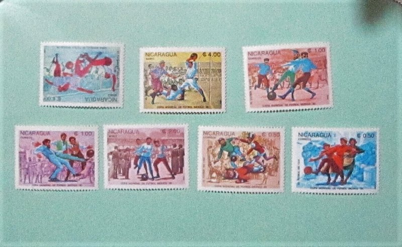 Nicaragua - 1395-1401, MNH Set. World Cup Championship. SCV - $2.25