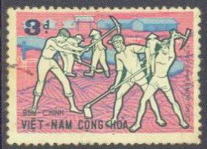 VIET NAM-SOUTH 413 USED 1972 3pi ROAD WORKERS