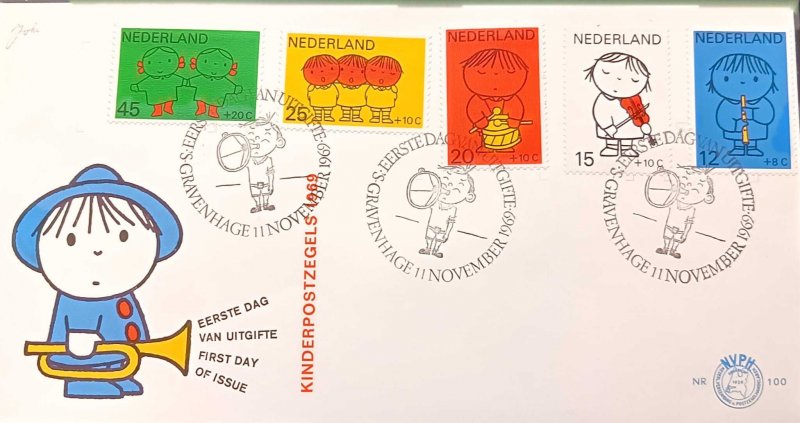 C) 1969, NETHERLANDS, FDC. CHILDREN'S ILLUSTRATIONS. WITH MULTIPLE STAMP...