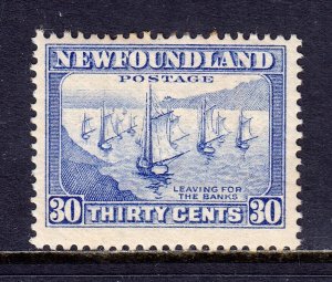 NEWFOUNDLAND  — SCOTT 198 — 1932 30c FISHING FLEET, P13½ — MH — SCV $32