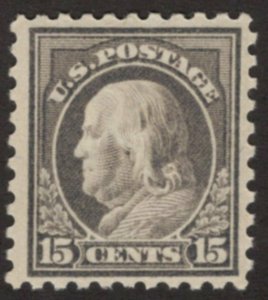 U.S. - 437 - Fine/Very Fine - Hinged