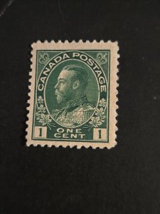 Canada #104             MH