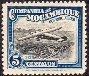 Mozambique Company C1 - Mint-H - 5c Plane Over Beira (1935)