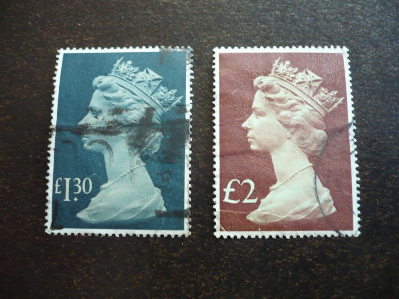 Stamps - Great Britain - Scott# MH170, MH175 - Used Part Set of 2 Machin Stamps