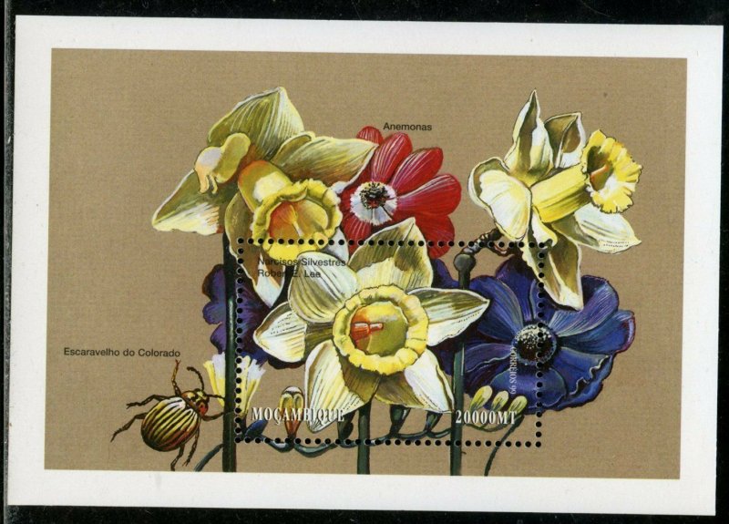 MOZAMBIQUE  EXOTIC FLOWERS SET OF THREE SOUVENIR   SHEETS  MINT NEVER HINGED