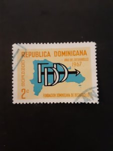 ^Dominican Republic #633u