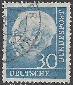 GERMANY WEST 1954-60 30pf Blue President Heuss Issue Sc 712 VFU