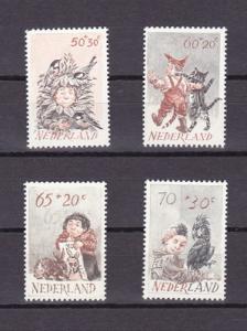 Netherlands B581-84 VF MNH Complete Sets C