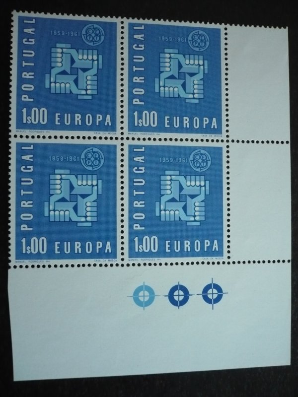 Europa 1961 - Portugal - Set - Blocks with Selvedge