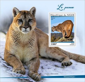 Niger - 2022 Cougar on Stamps - Stamp Souvenir Sheet - NIG220462b1