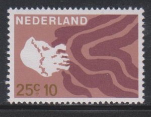 Netherlands,  25+10c Jellyfish (SC# B422) MNH