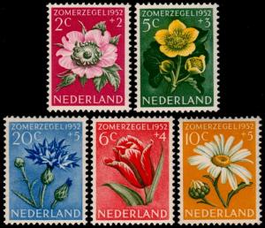 ✔️ NETHERLANDS 1952 - FAUNA FLOWERS  - SC. B238/242 NVPH 583/587 ** MNH $30