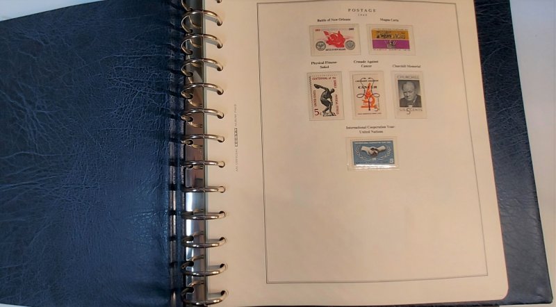 US Stamp Collection in Albums Most Mint 1935-1979 in 2 Scott Hingeless Platinum