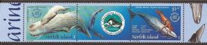 Norfolk Island - 2002 Operation Cetacean - Stamp Pair w/Center Label #783